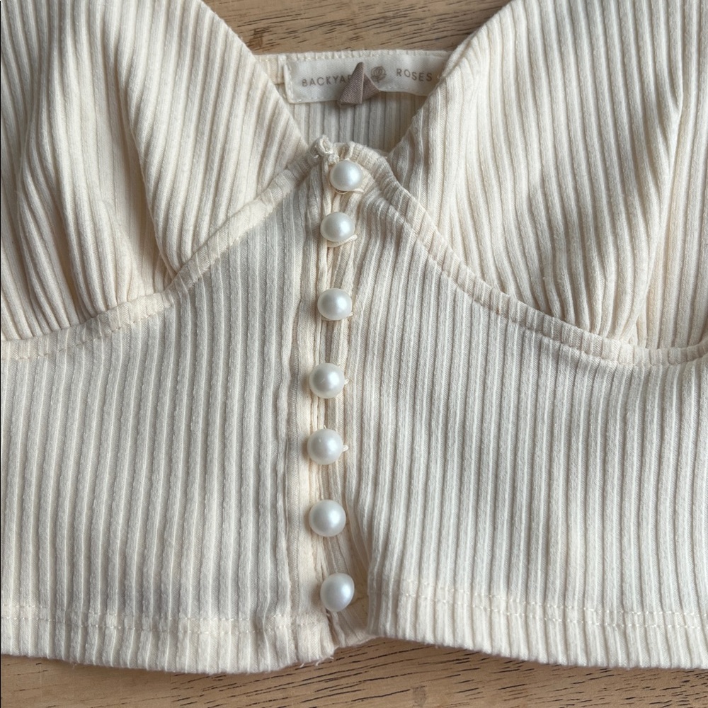 Cream Ribbed crop top - Picture 2 of 3